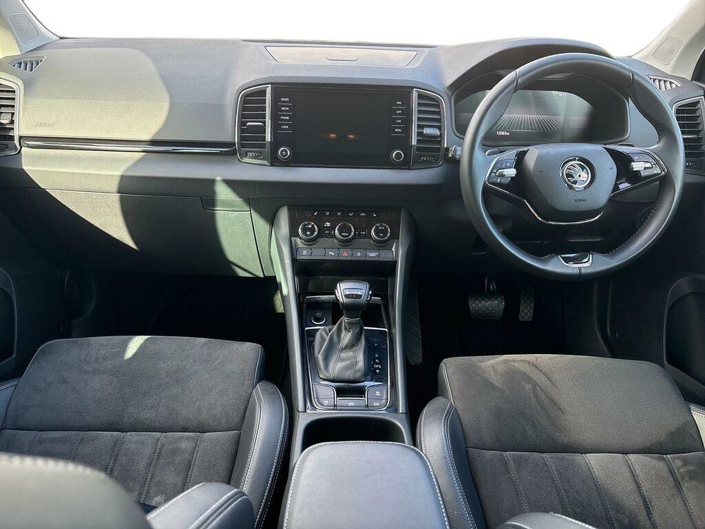 Skoda Karoq Se L Black #11