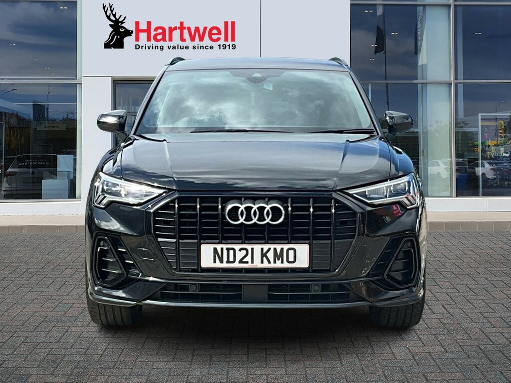 Audi Q3 35 Tfsi Sport Red #8