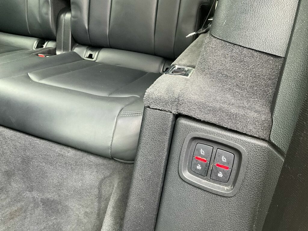 Audi Q7  Black #22