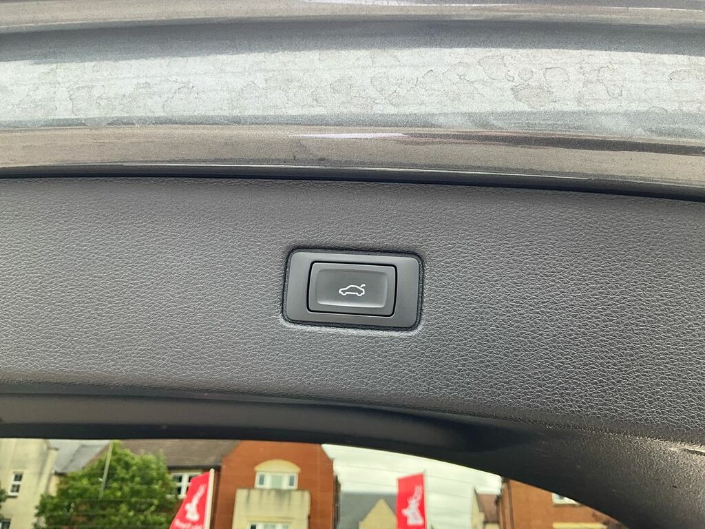 Audi Q7  Black #23