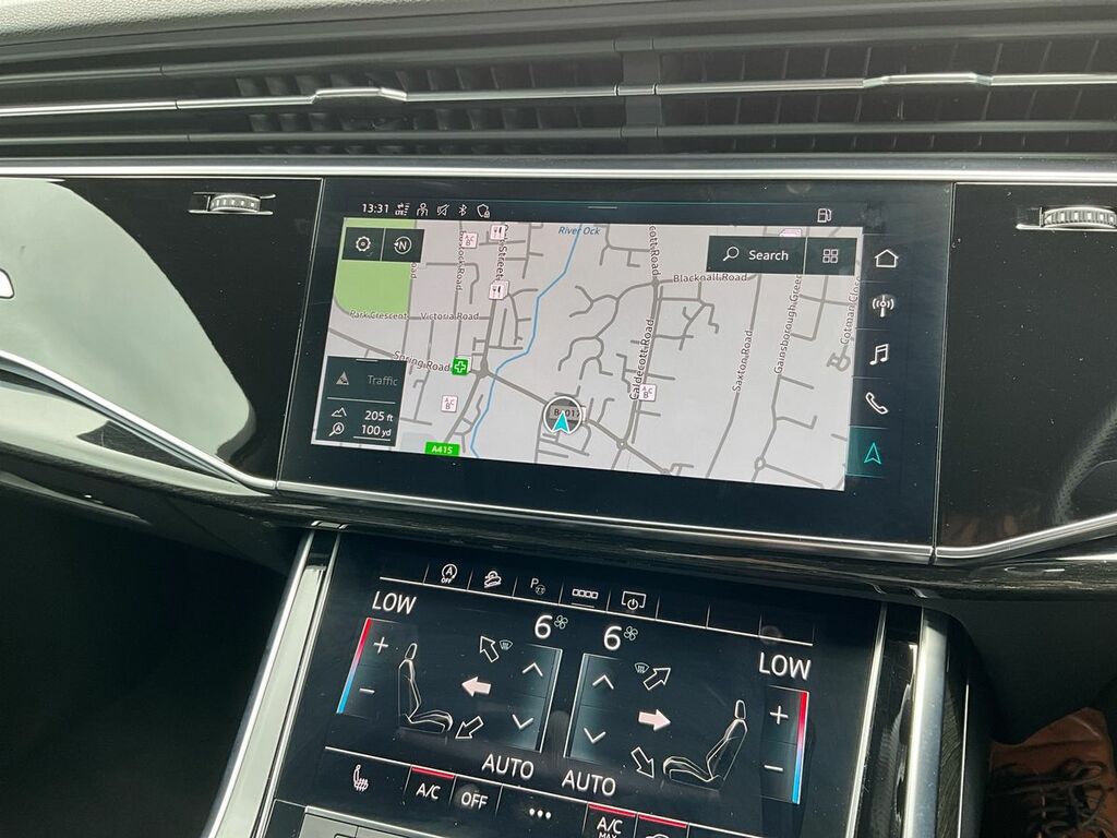 Audi Q7  Black #20