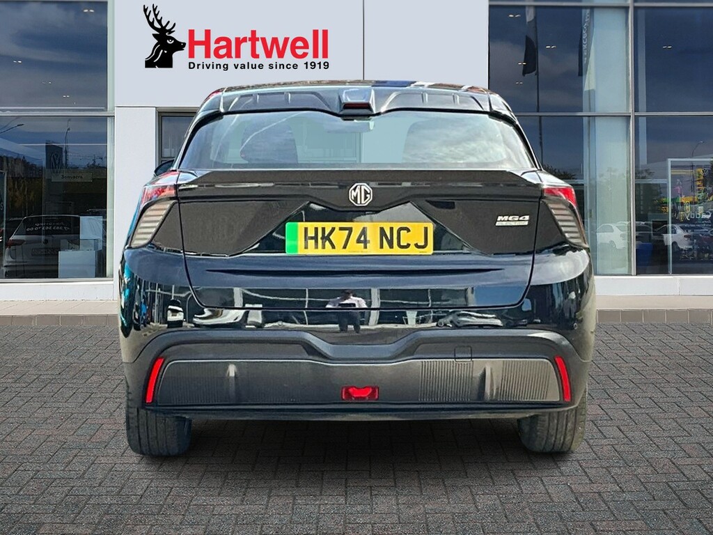 MG MG4 64Kwh Se Long Range Hatchback 2 Black #4