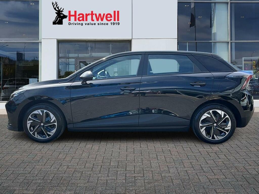 MG MG4 64Kwh Se Long Range Hatchback 2 Black #6