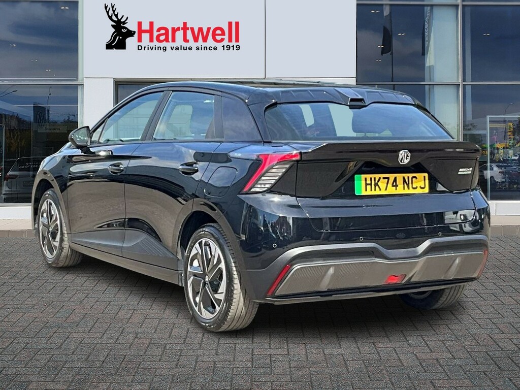MG MG4 64Kwh Se Long Range Hatchback 2 Black #5
