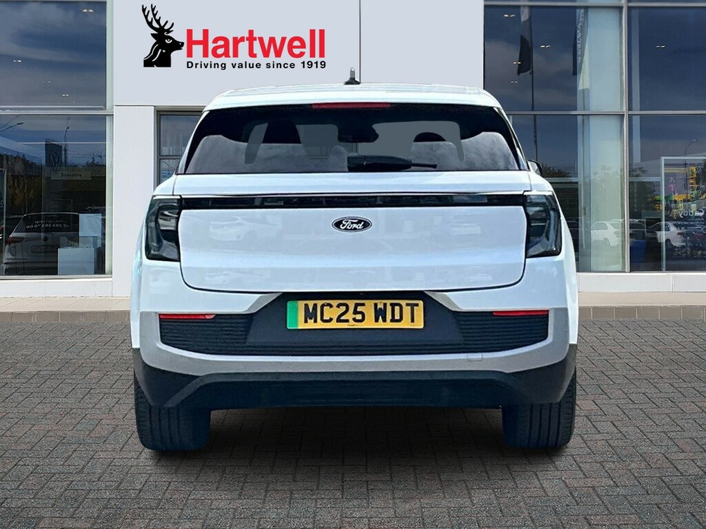 Ford Explorer Extended Range 77Kwh Select Suv White #4