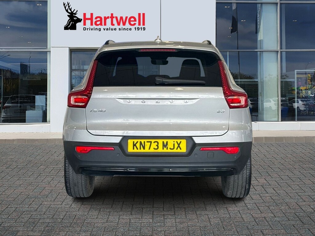 Volvo XC40 2.0 B3 Mhev Plus Dark Suv Hybrid Dct Au Silver #4