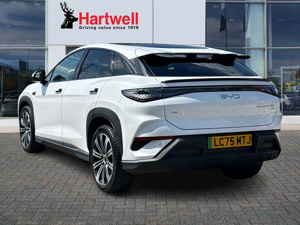 Byd Sealion 7 82.5Kwh Design Suv Awd 530 Ps White #5