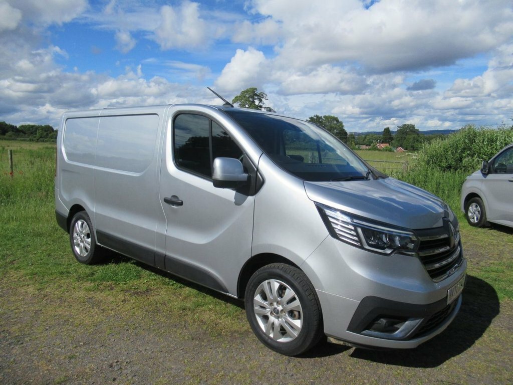 Renault Trafic 2L Sport MA72GYC Grey #2