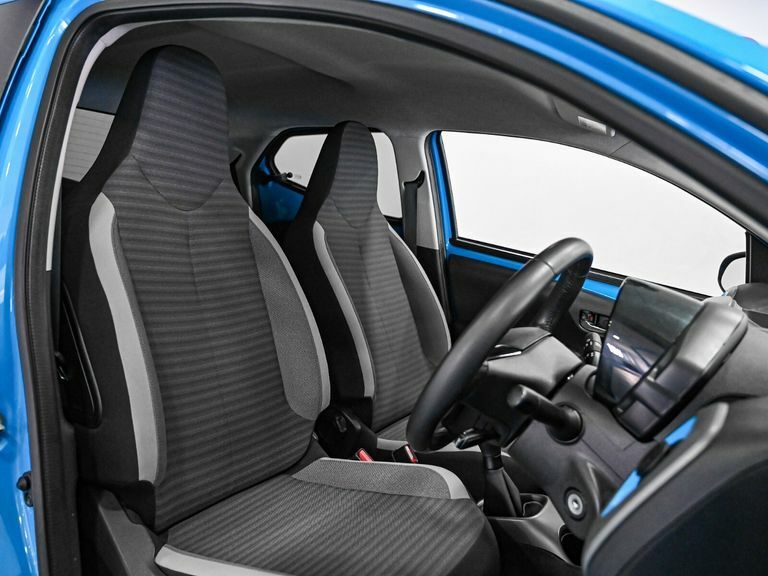 Toyota Aygo 1.0 Vvt-i X-trend LG19LJJ Blue #3