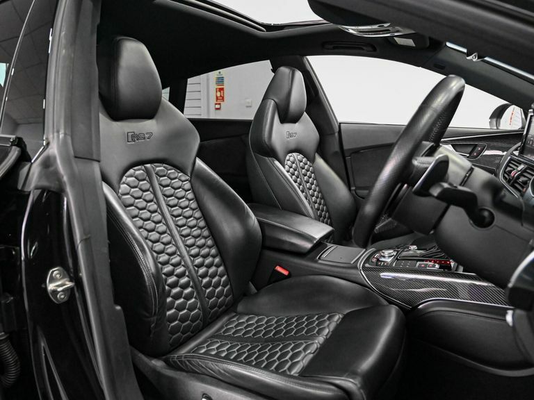 Audi RS7 4.0T Fsi V8 Quattro Rs 7 Performance Tip #2