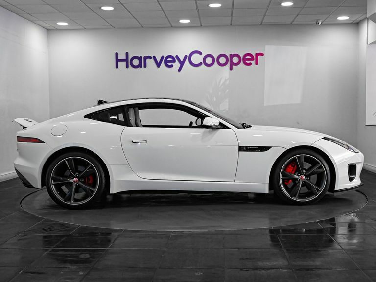 Jaguar F-Type 3.0 380 Supercharged V6 R-dynamic Awd White #4
