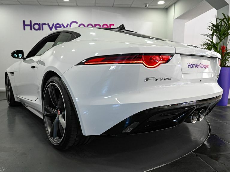 Jaguar F-Type 2.0 R-dynamic Coupe Black #15