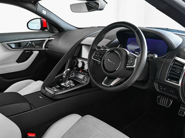 Jaguar F-Type 2.0 P300 R-dynamic Red #2