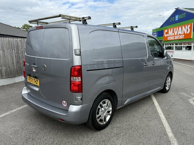 Vauxhall Vivaro 1.5 Turbo D 2700 Sportive Panel Van Man FE71THZ Grey #3