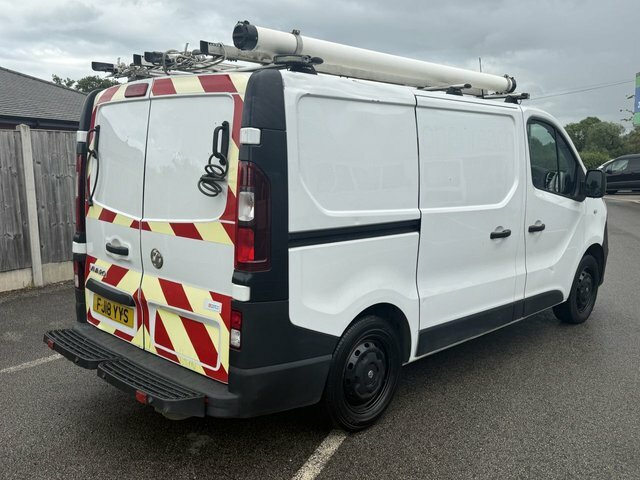 Vauxhall Vivaro 1.6 Cdti 2900 Panel Van L1 H1 Eu FJ18YYS White #3