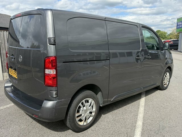 Vauxhall Vivaro 2.0 Turbo D 3100 Sportive Panel Van Man Grey #3