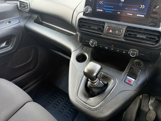 Peugeot Partner Professional Premium Grey #28