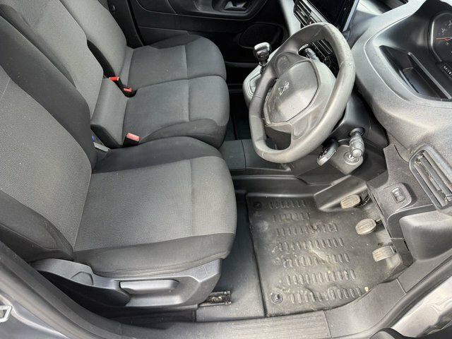 Peugeot Partner Professional Premium Grey #22