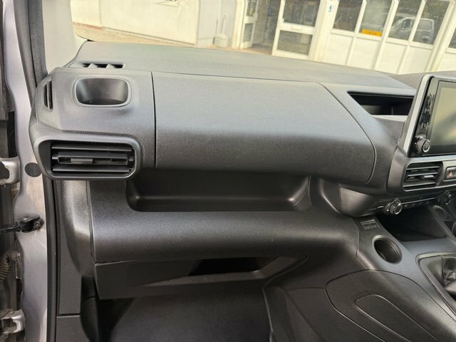 Peugeot Partner Professional Premium Grey #18
