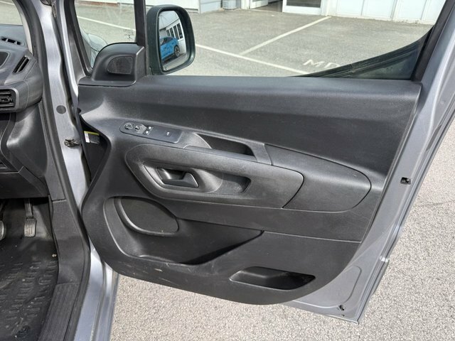 Peugeot Partner Professional Premium Grey #19