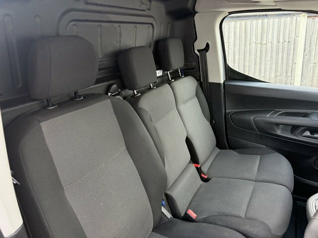 Peugeot Partner Professional Premium Grey #21