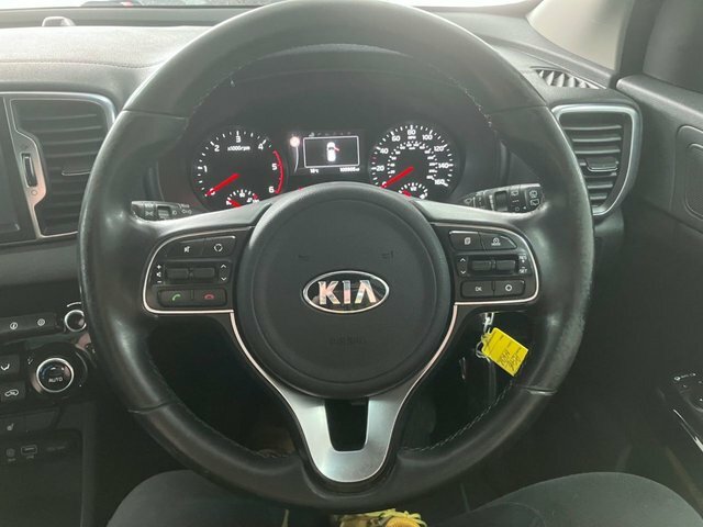 Kia Sportage 1.7 Crdi 3 Suv Euro 6 S S 114 PG16HRK Black #6