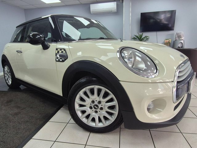 Mini Hatch 1.5 Cooper D Hatchback Euro 6 S White