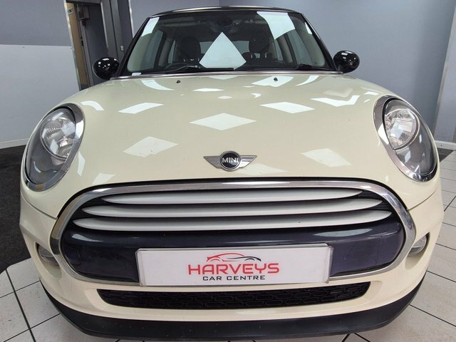Mini Hatch 1.5 Cooper D Hatchback Euro 6 S HG14YDK White #3