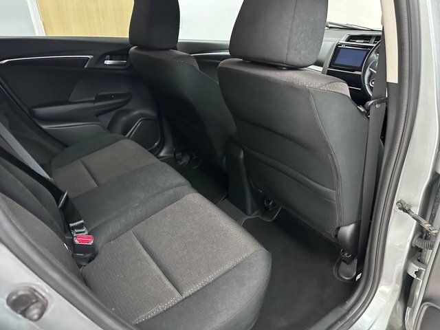 Honda Jazz 1.3 Ex Red #16