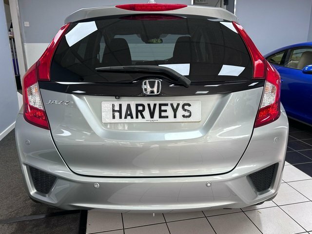 Honda Jazz 1.3 Ex Red #8