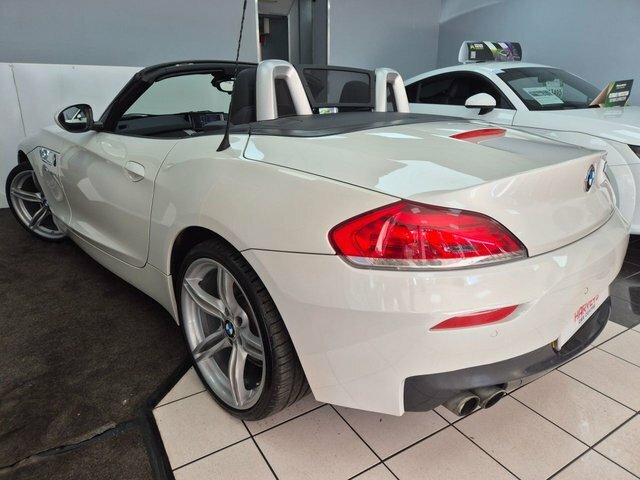BMW Z4 Convertible Black #9