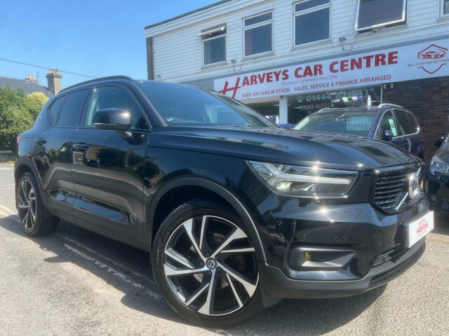 Volvo XC40 2.0 T5 First Edition Awd 247 Bhp White #2