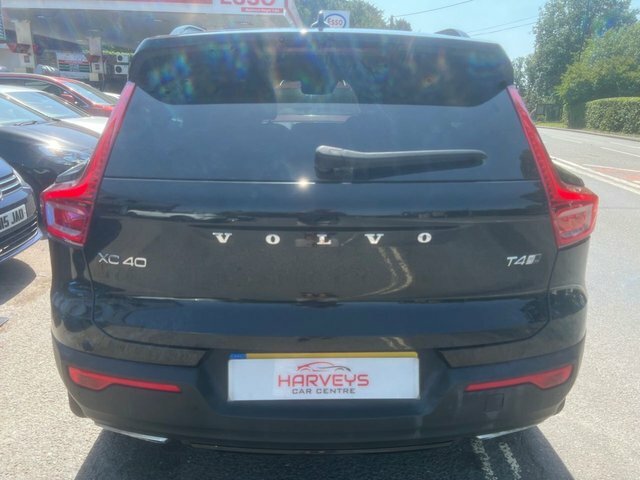 Volvo XC40 2.0 T5 First Edition Awd 247 Bhp White #8