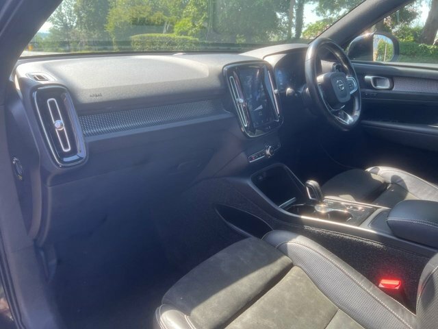Volvo XC40 2.0 T5 First Edition Awd 247 Bhp White #13