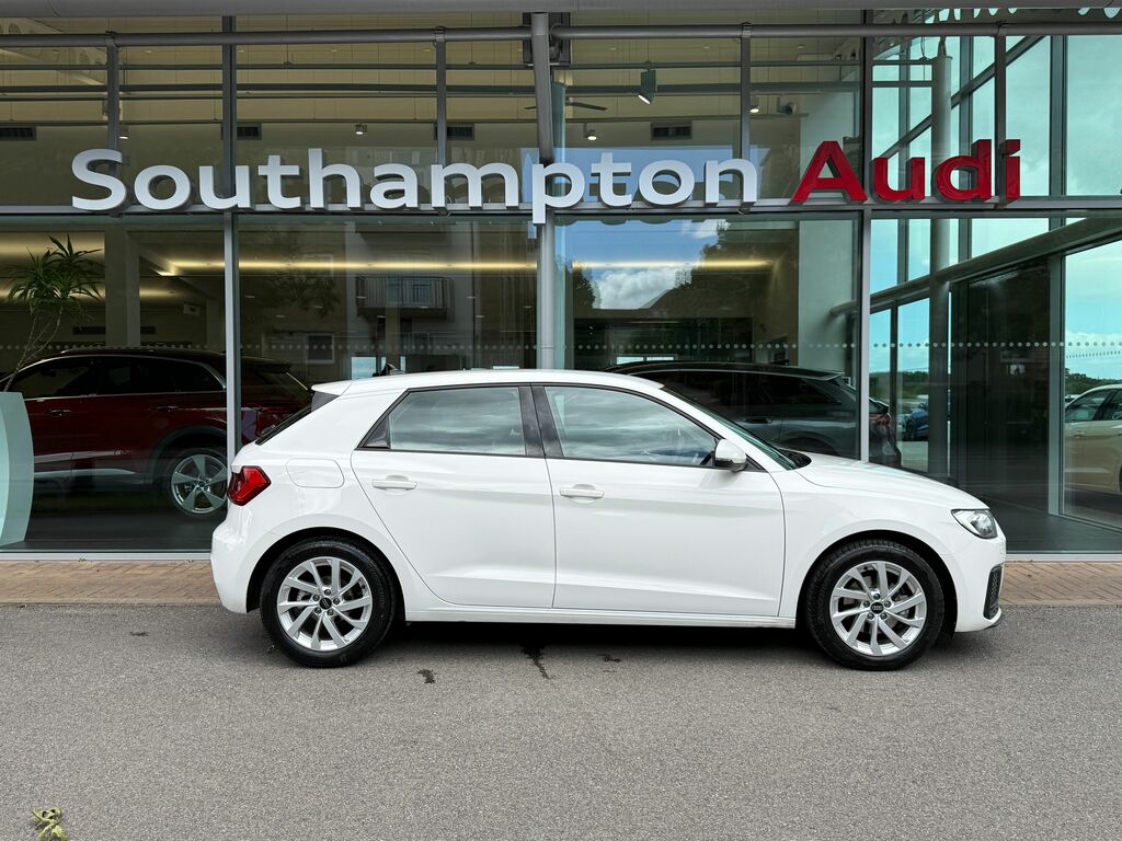 Audi A1 Sport HJ75LZV Black #2