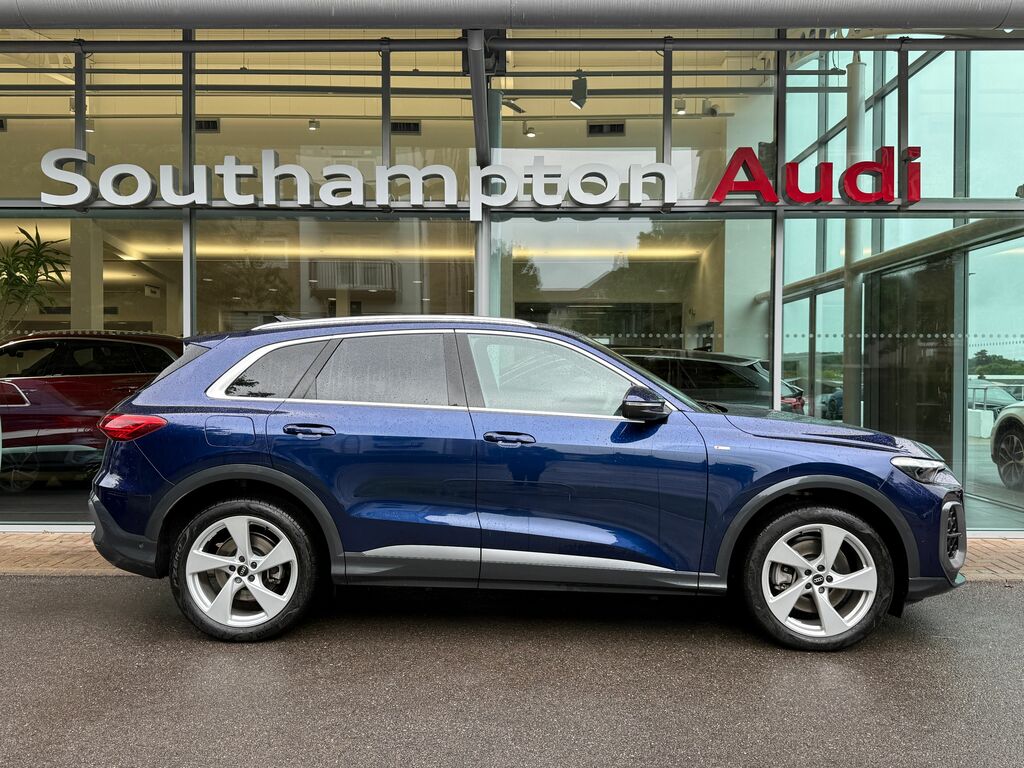 Audi Q5 S Line Blue #2
