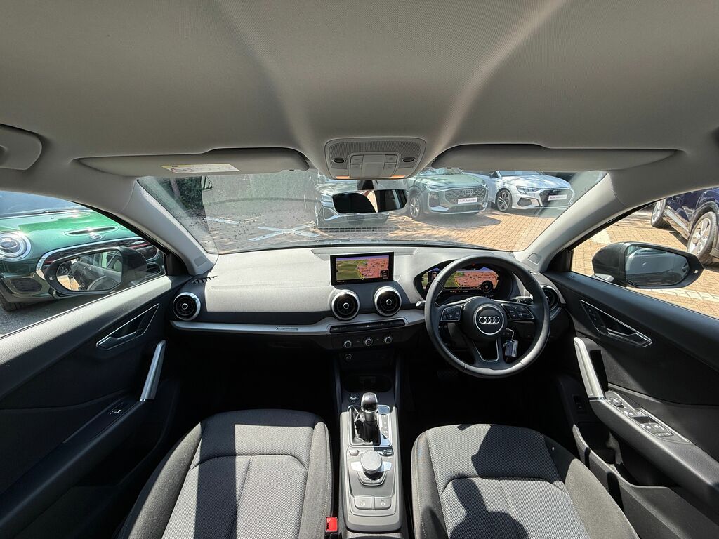 Audi Q2 Sport Black #3