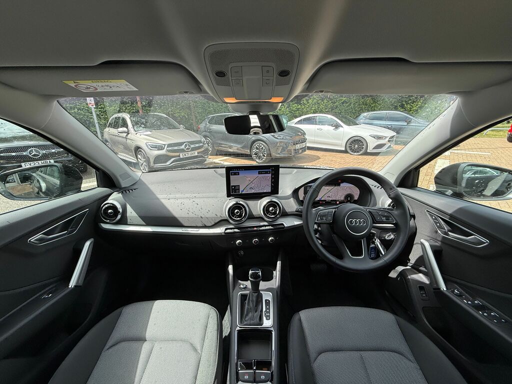 Audi Q2 Sport Black #3