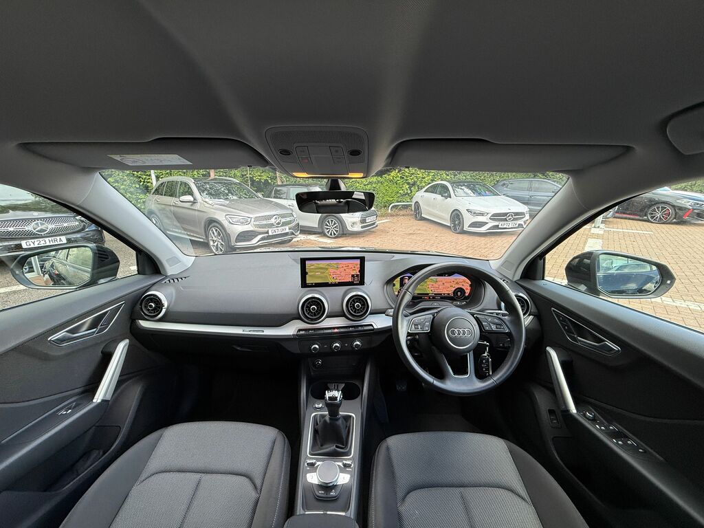Audi Q2 Sport Black #3
