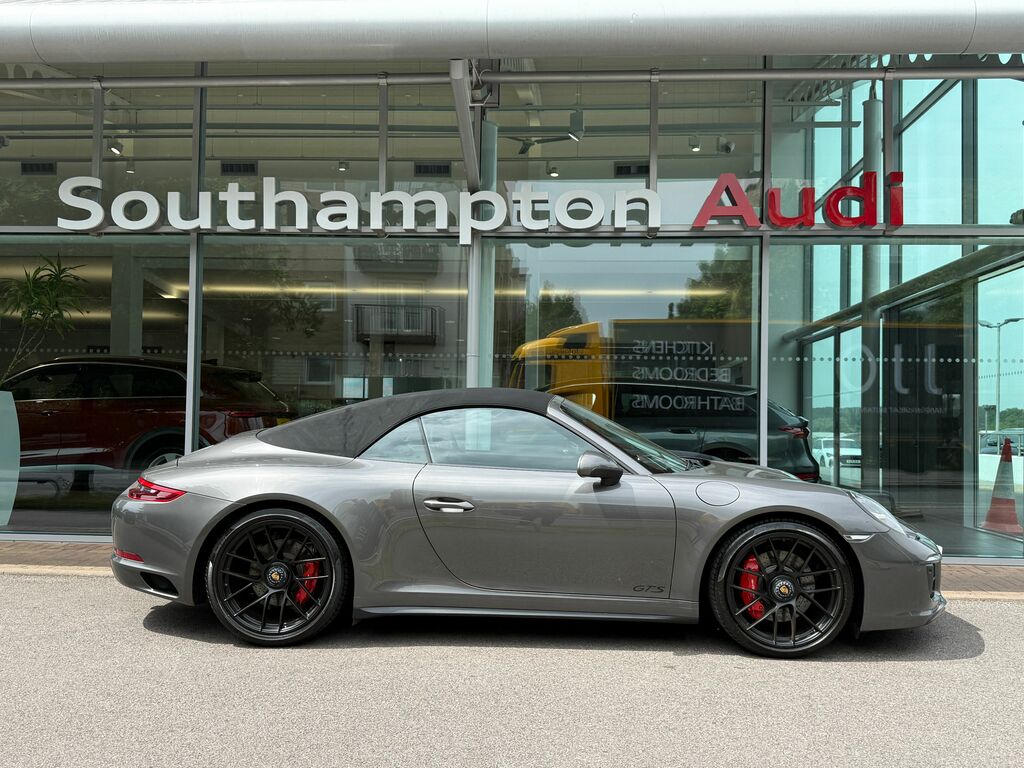 Porsche 911 Gts Black #2
