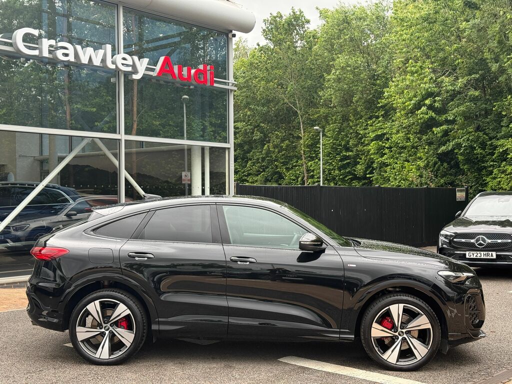 Audi Q5 Edition 1 LB26JBX Black #2