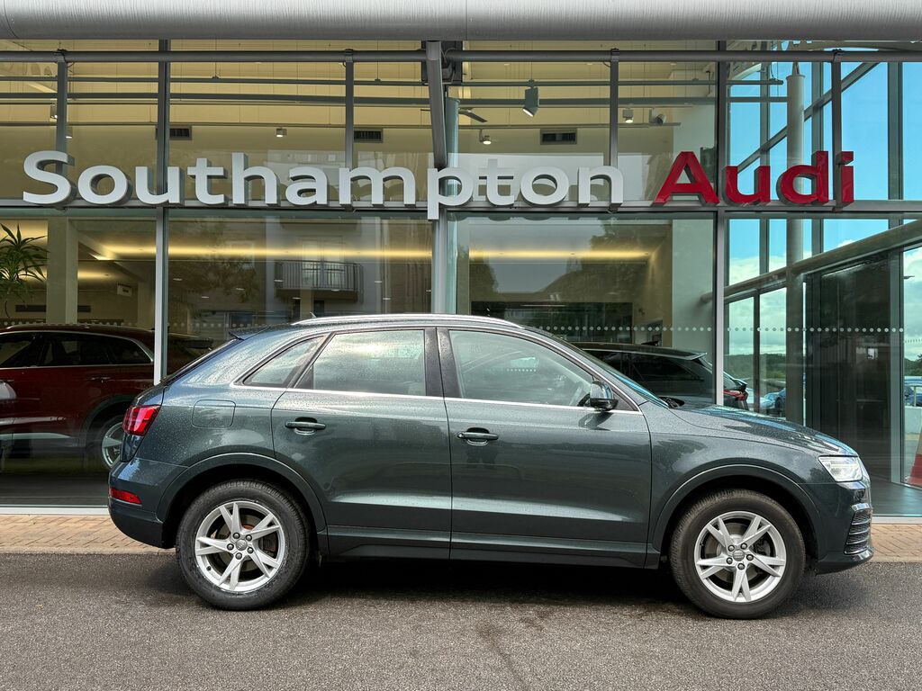 Audi Q3 Sport Green #2