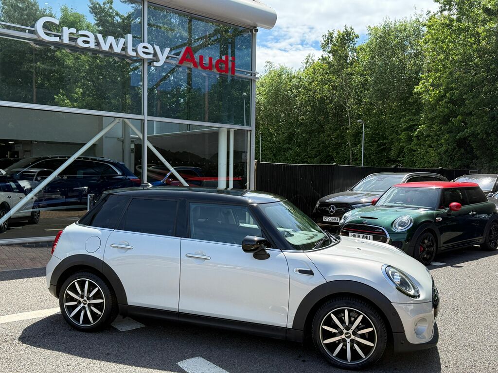 Mini Hatch Cooper Exclusive Black #2