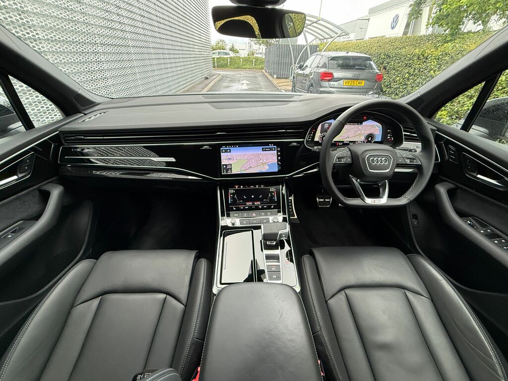 Audi Q7 Black Edition HN75RPO Black #5