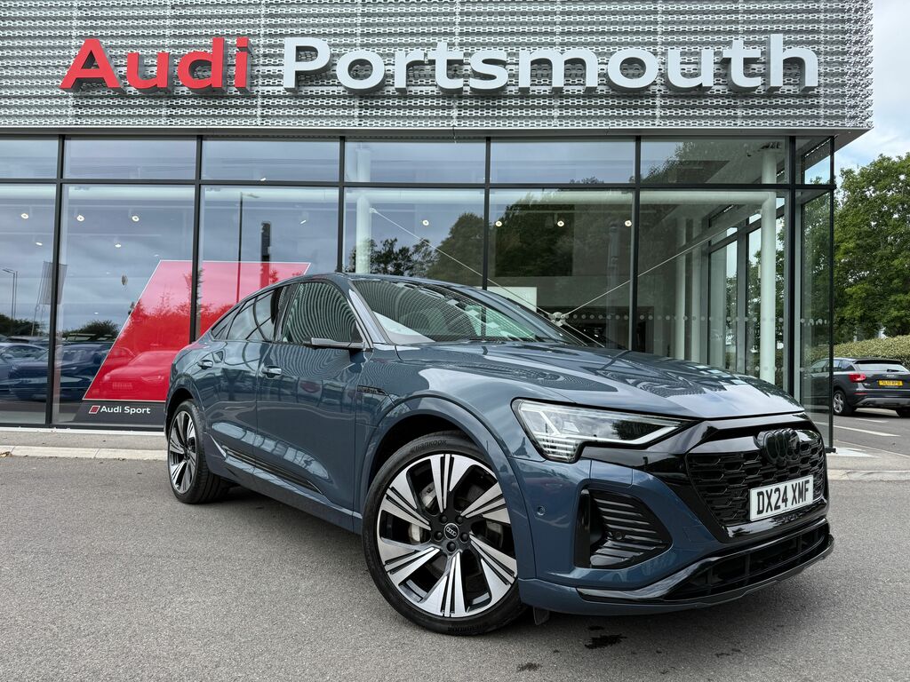 Audi Q8 Vorsprung Blue
