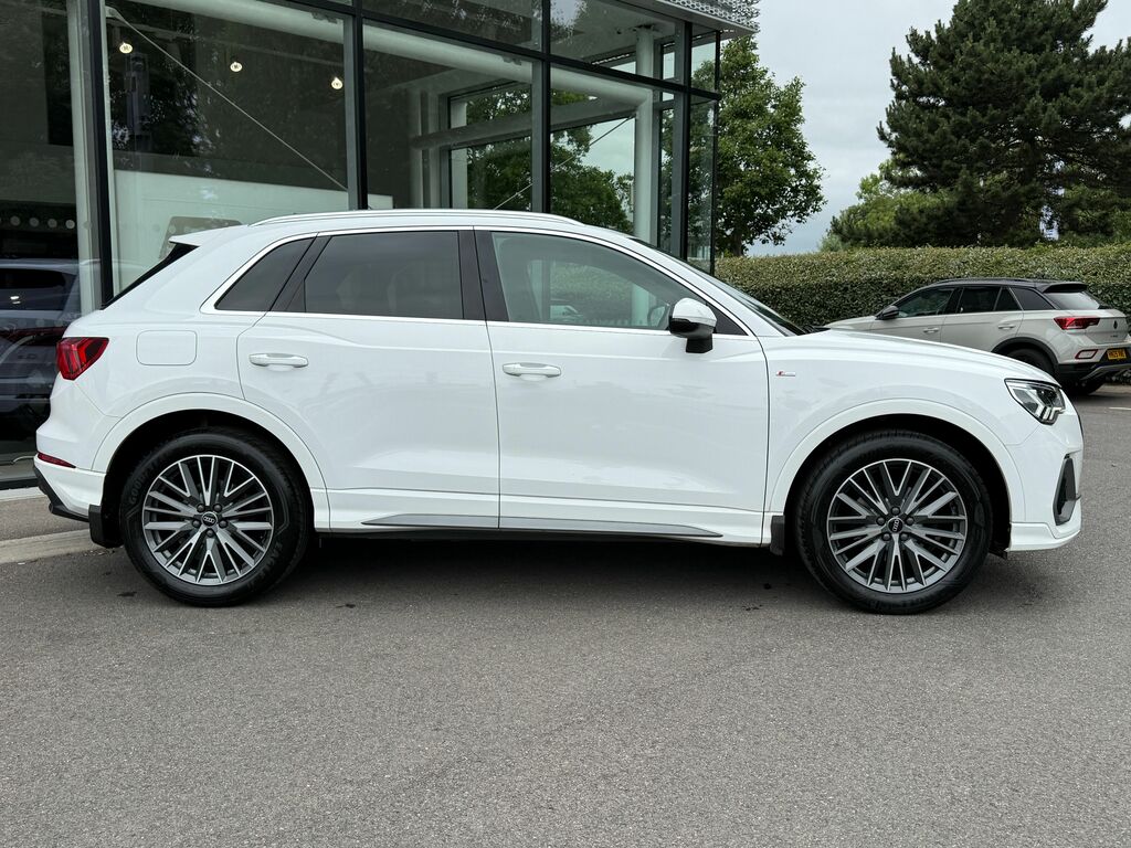 Audi Q3 S Line HK22WBW Black #2