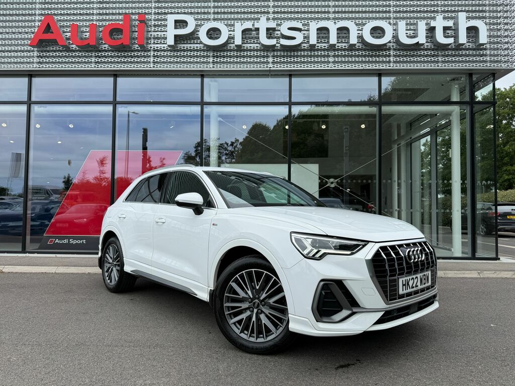Audi Q3 S Line Black