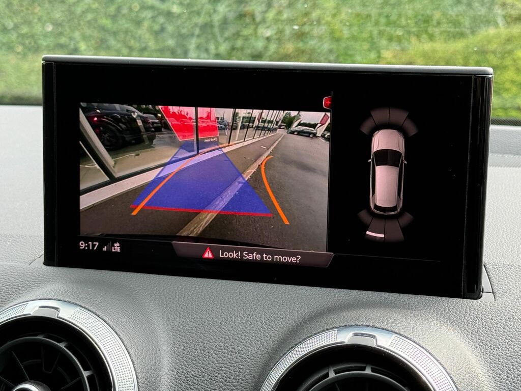 Audi Q2 Black Edition GP21NLZ Blue #3