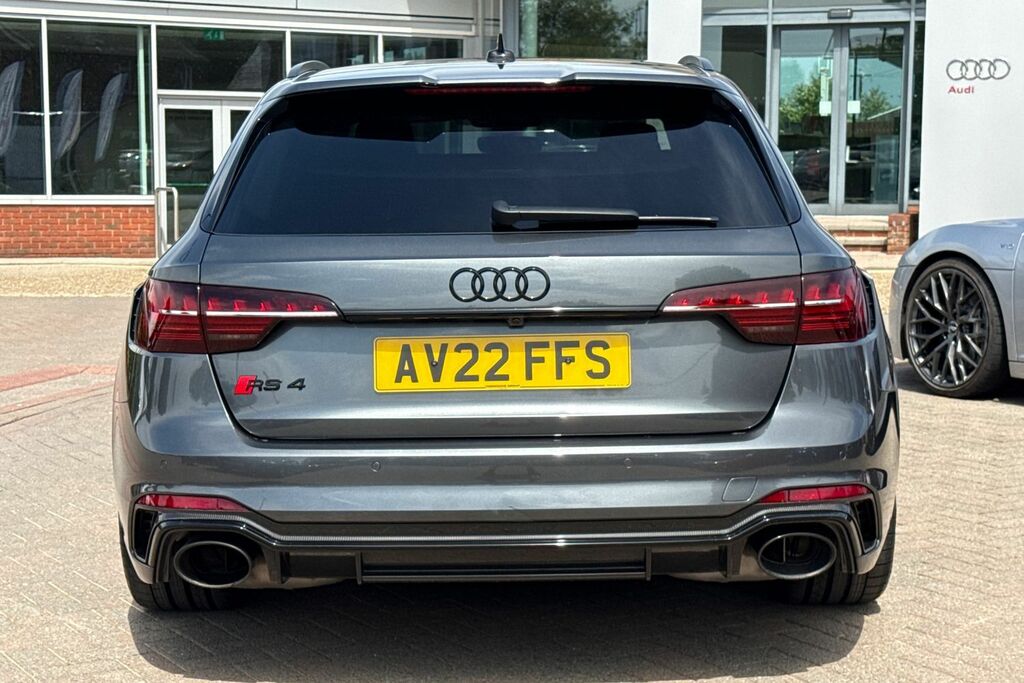 Audi RS4 Carbon Black Black #5