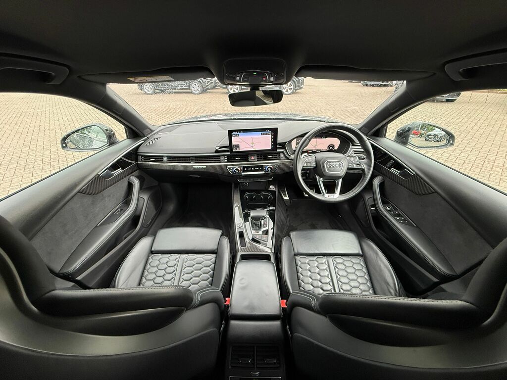Audi RS4 Carbon Black Black #2